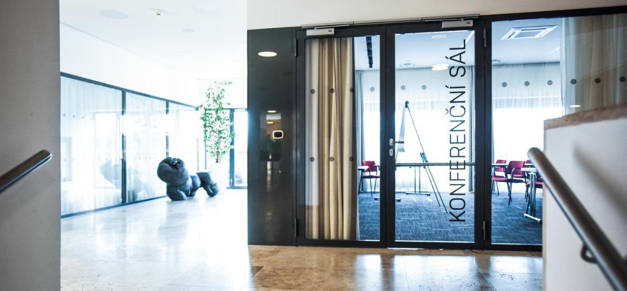 Hotel S-Port Veska Dolany  Zewnętrze zdjęcie